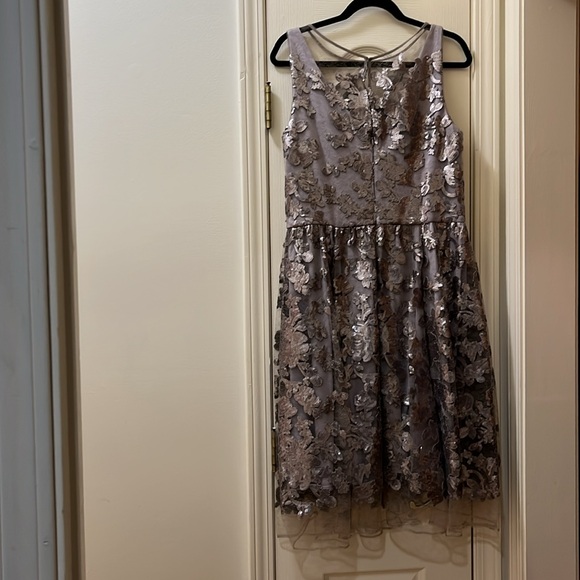 Vera Wang sequin silver cocktail dress size 14 - Picture 5 of 15